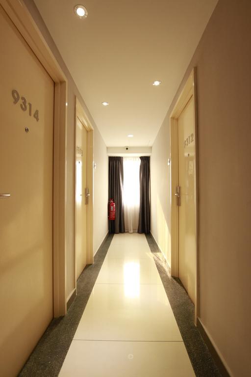 Hotel 99 Pusat Bandar Puchong Exterior foto
