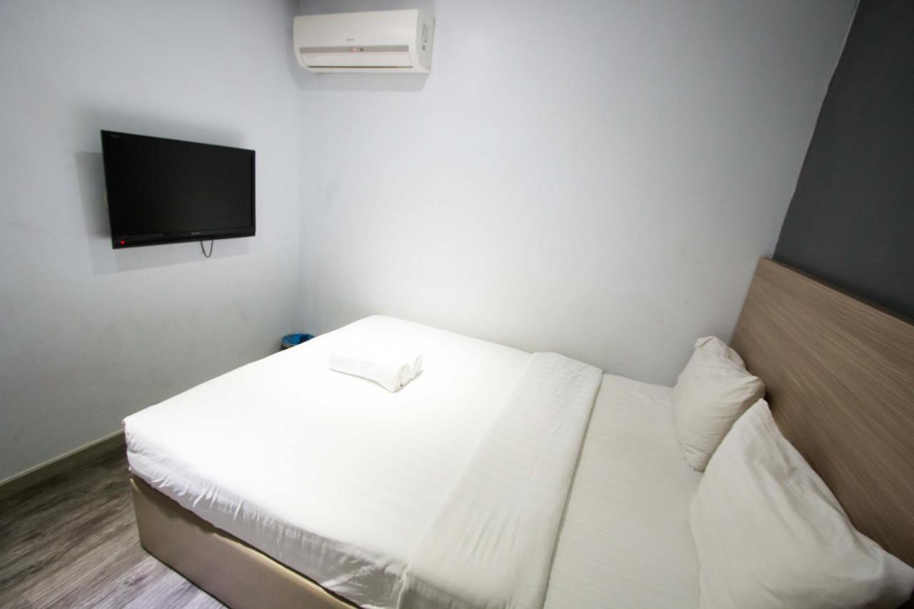 Hotel 99 Pusat Bandar Puchong Exterior foto