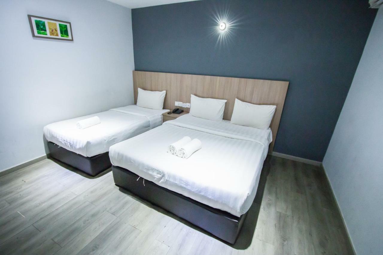 Hotel 99 Pusat Bandar Puchong Exterior foto